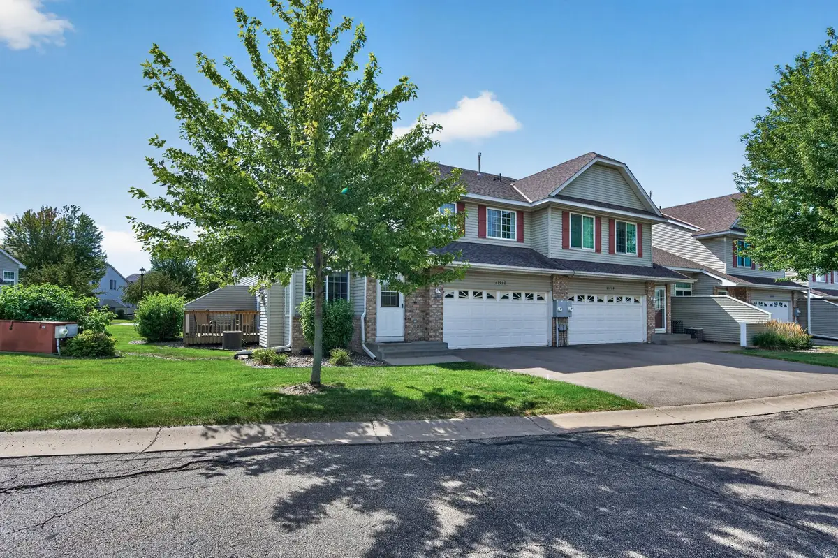 6193 Courtly Road #E, Woodbury, MN 55125 - #1