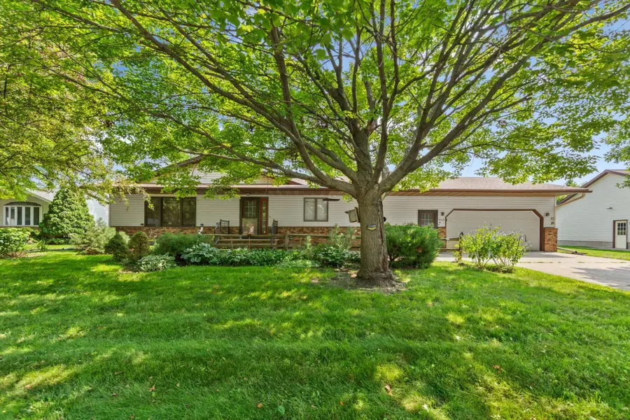 556 Karmil Place, Gaylord, MN 55334 - #3