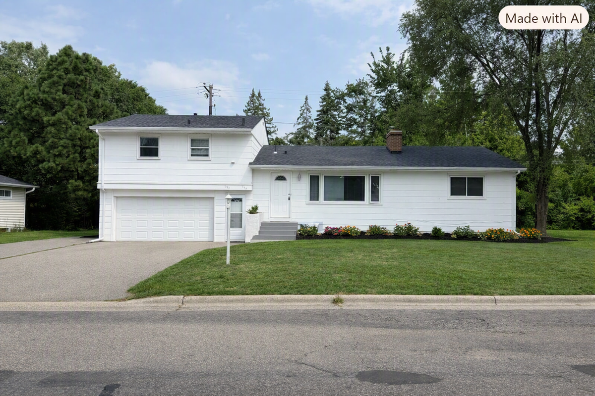 725 Robinwood Lane, Hopkins, MN 55305 - #1