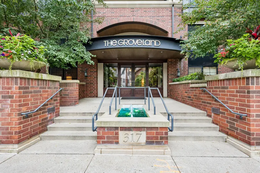 317 Groveland Avenue #714, Minneapolis, MN 55403 - #3