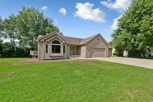 1160 Greenleaf Road, Owatonna, MN 55060