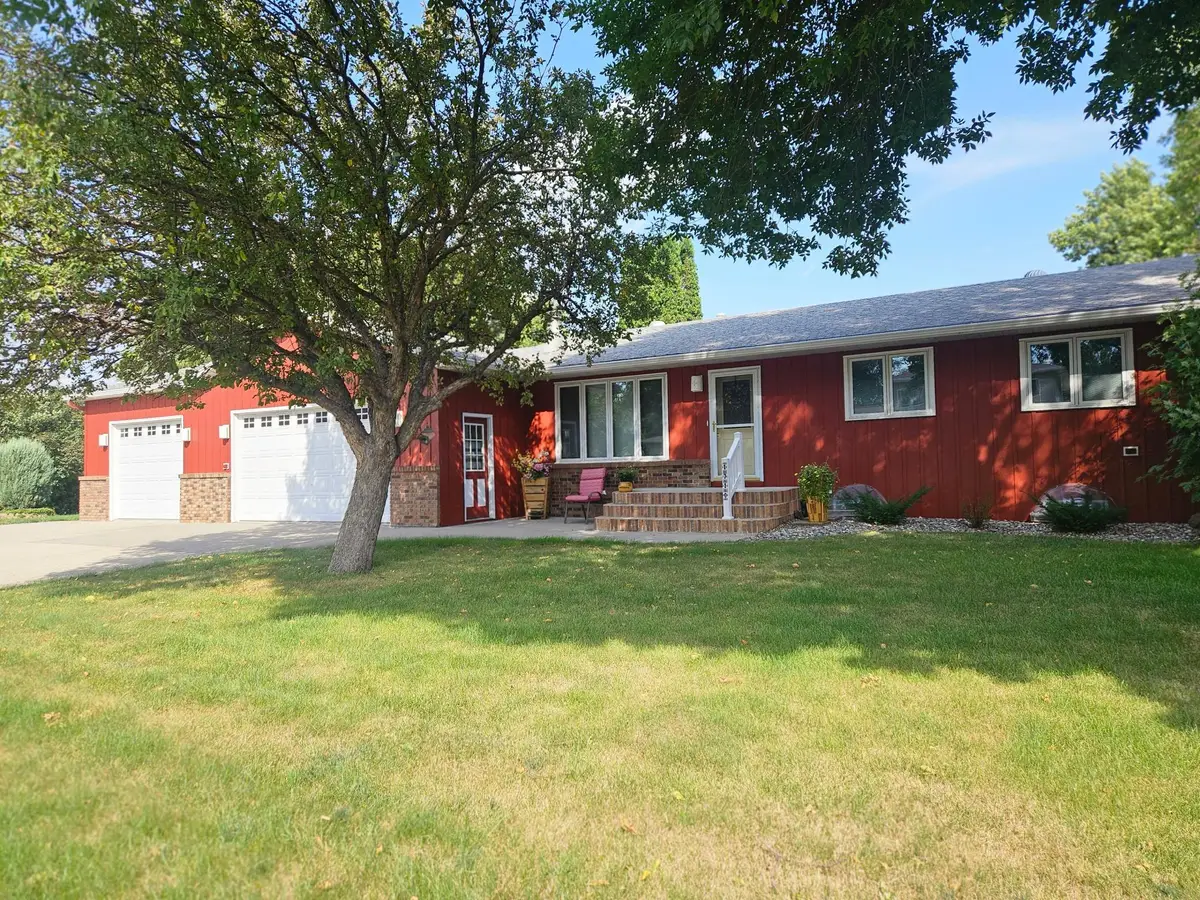 1710 7th Street N, Wahpeton, ND 58075 - #1