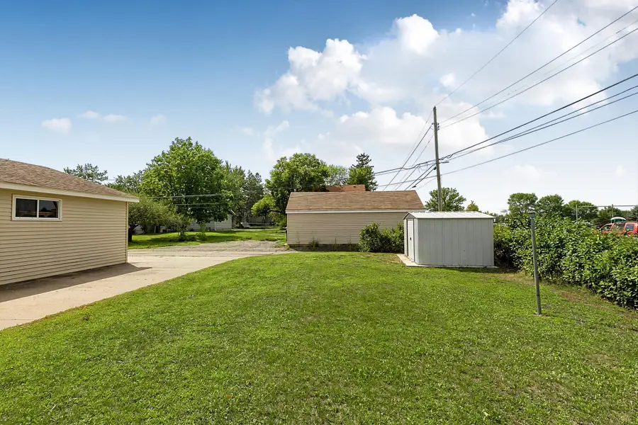 1051 37th Avenue N, Saint Cloud, MN 56303 - #3