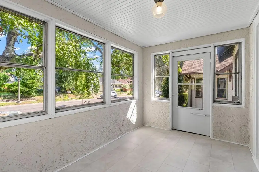 1438 Stanford Avenue, Saint Paul, MN 55105 - #2