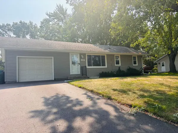 11565 Ilex Street Nw, Coon Rapids, MN 55448