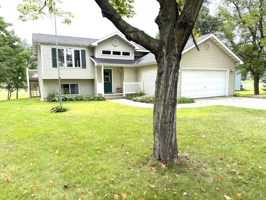 580 Simon Avenue W, Dassel, MN 55325 - #2