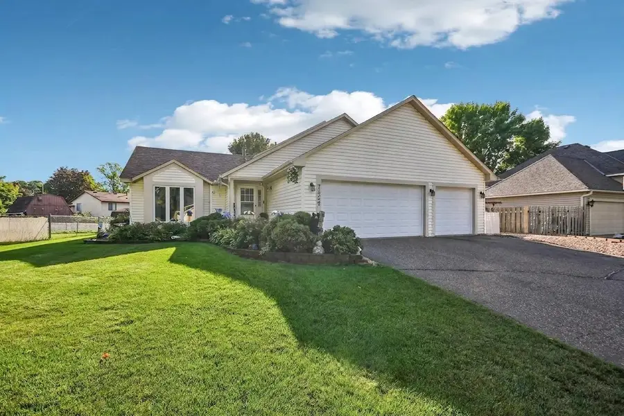 7459 Jeffery Lane S, Cottage Grove, MN 55016 - #2