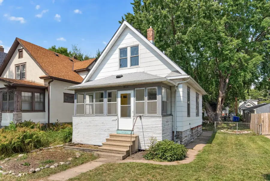 801 Armstrong Avenue, Saint Paul, MN 55102 - #2