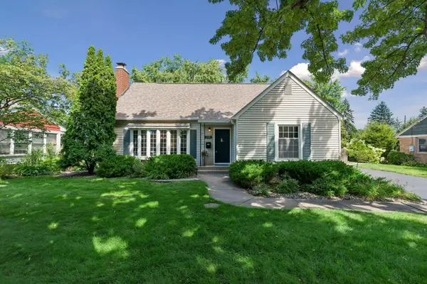 1709 Preston Lane, Hopkins, MN 55343