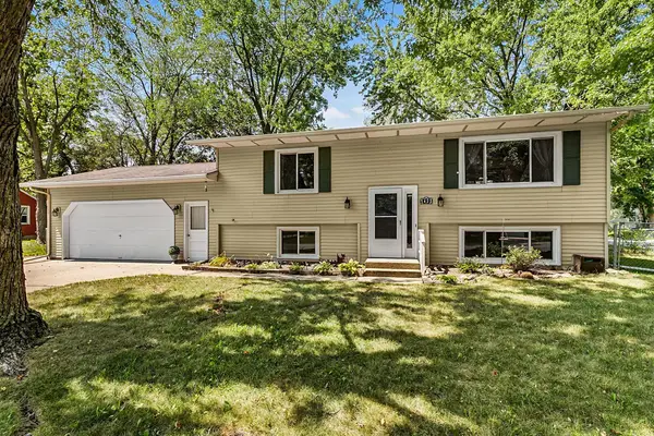 1425 33rd Avenue N, Saint Cloud, MN 56303