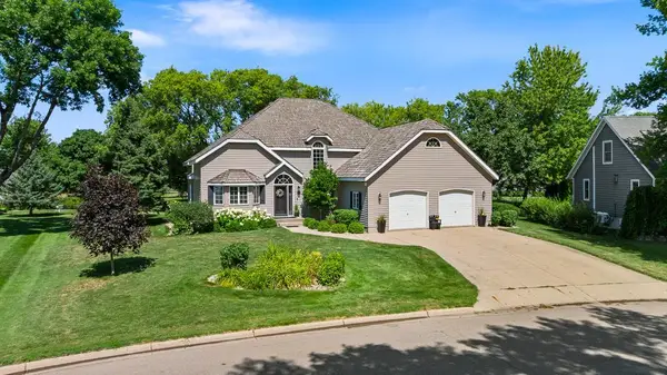 1203 Parkside Drive, Marshall, MN 56258