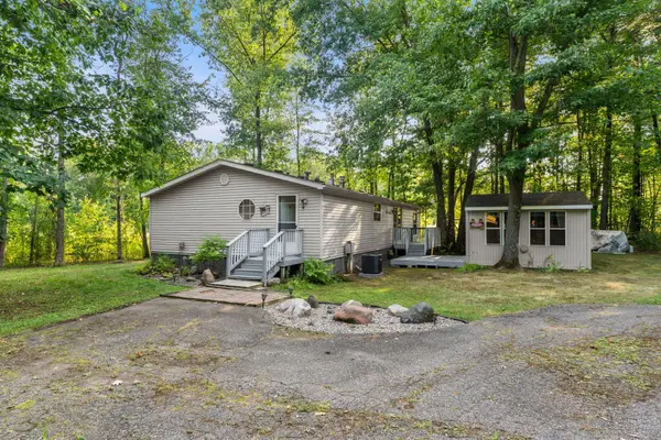 17473 Peggy Lane, Grasston, MN 55030