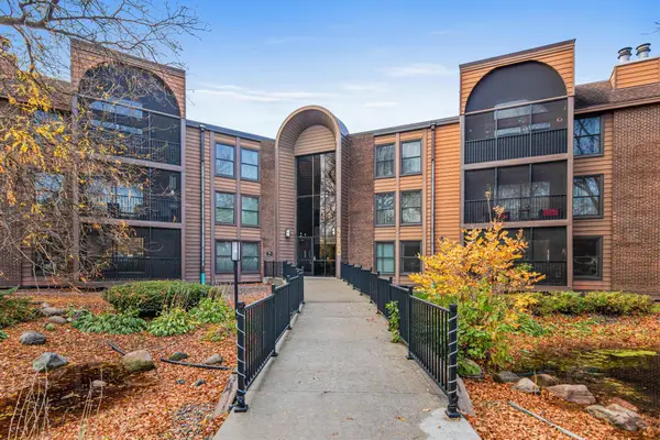 9600 Portland Avenue S #209, Bloomington, MN 55420