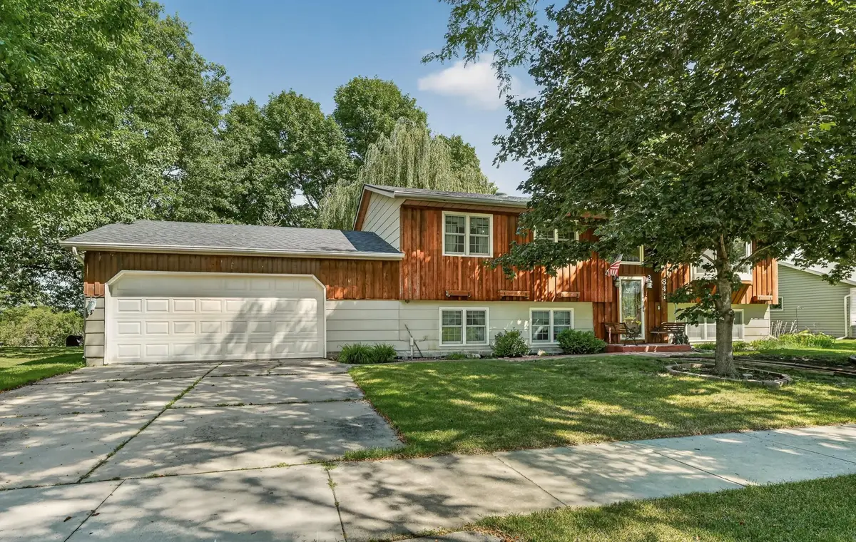 841 21st Street Se, Rochester, MN 55904 - #1