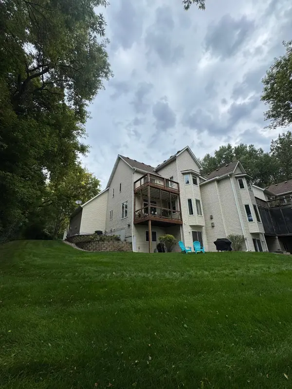 17731 Southridge Court #Q, Minnetonka, MN 55345