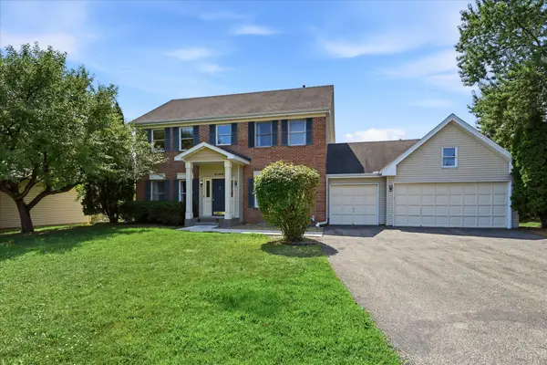 2084 Wallingford Circle, Woodbury, MN 55125