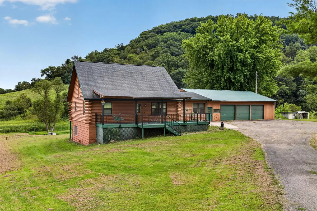 565 Beckman Road, La Crescent, MN 55947 - #1