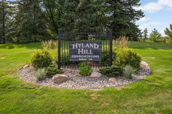 8400 Pennsylvania Road #320, Bloomington, MN 55438