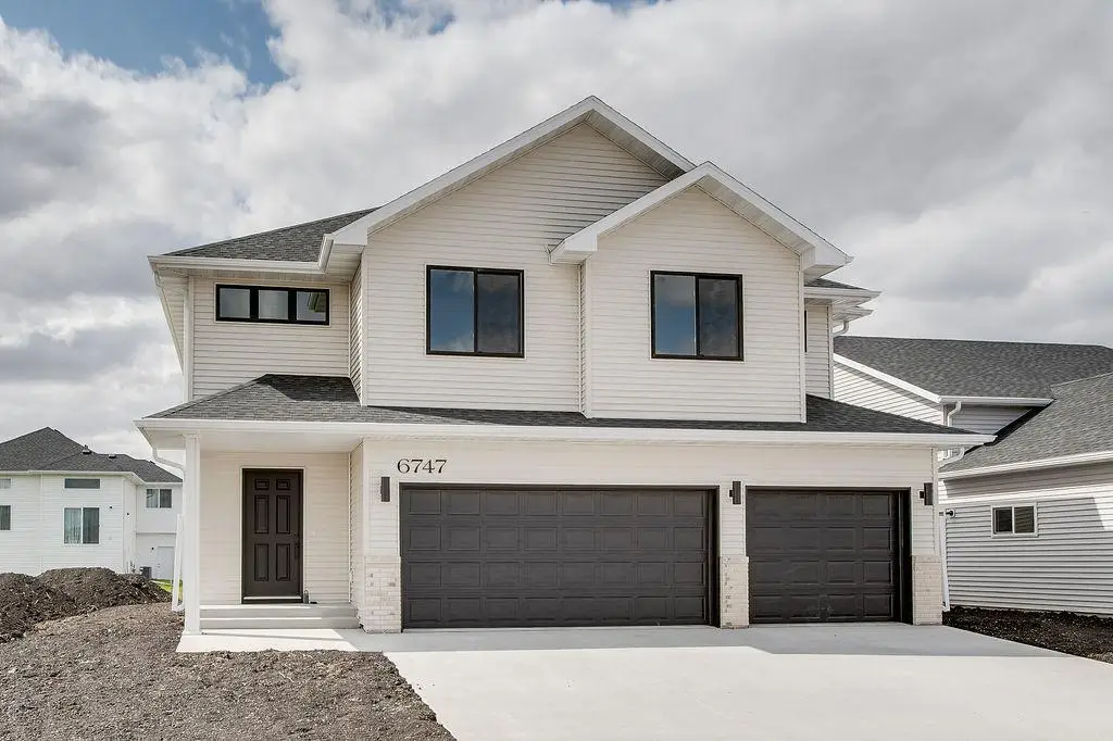 6747 Selkirk Drive S, Fargo, ND 58104 - #1