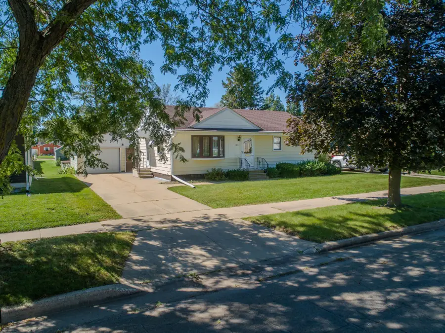 1805 5th Avenue Nw, Austin, MN 55912 - #3