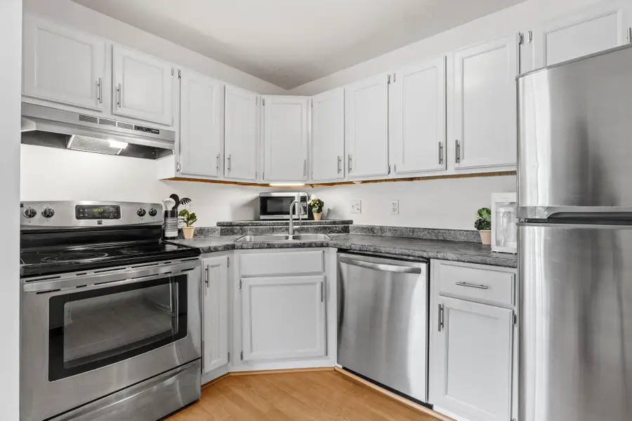 2100 Ridge Drive #22, Saint Louis Park, MN 55416 - #2