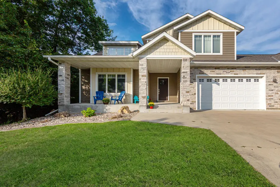 317 Oak Marsh Drive, Mankato, MN 56001 - #3