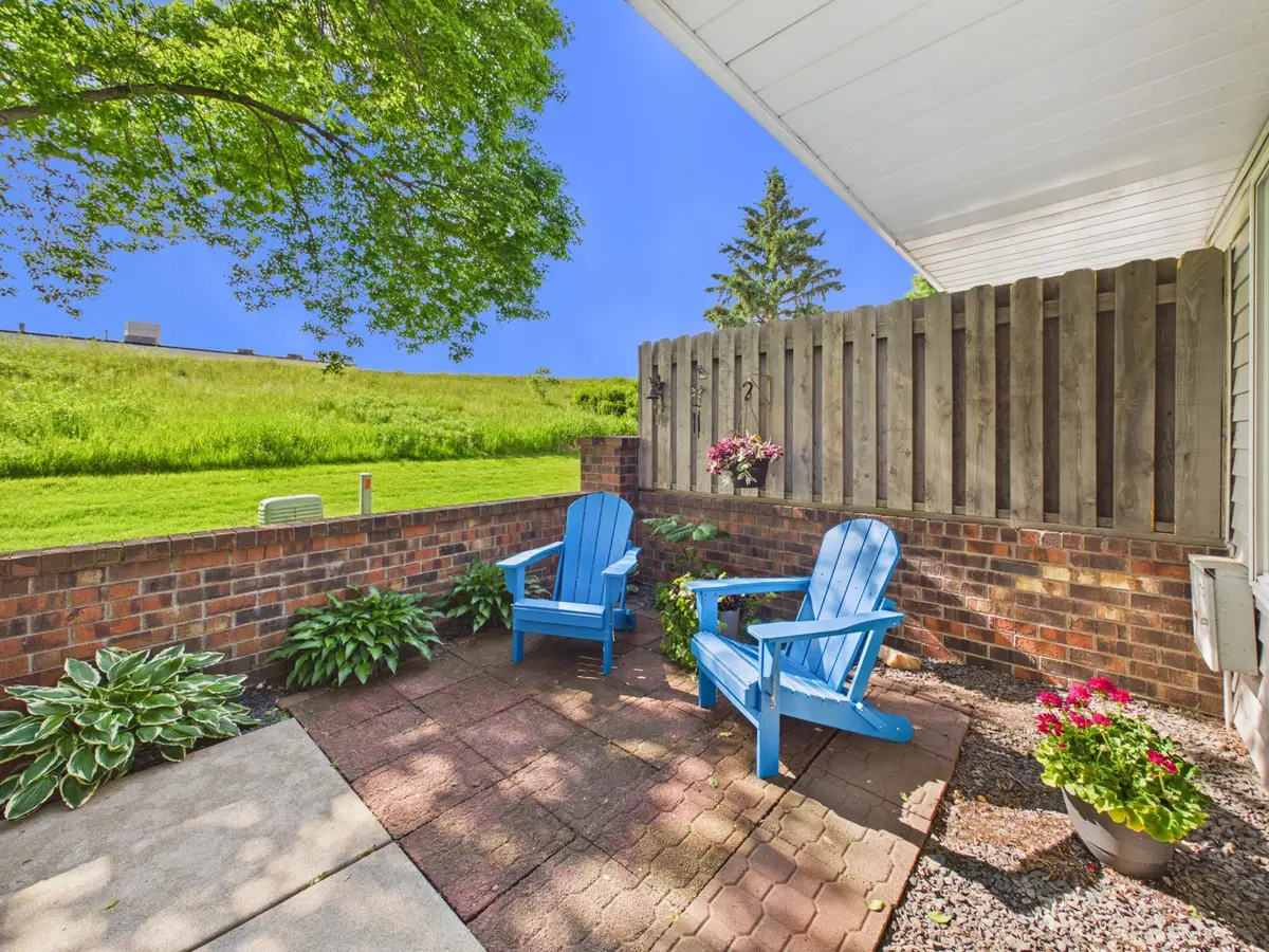 7598 13th Street N, Oakdale, MN 55128 - #1