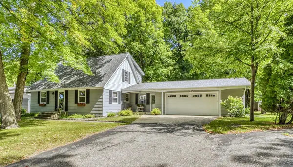 1583 E Shore Drive, Detroit Lakes, MN 56501