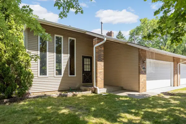 2704 Rolling Oaks Road, Burnsville, MN 55337