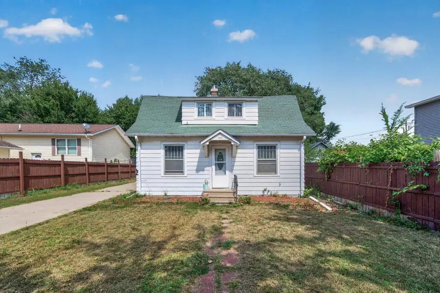 569 Hatch Avenue, Saint Paul, MN 55117 - #2