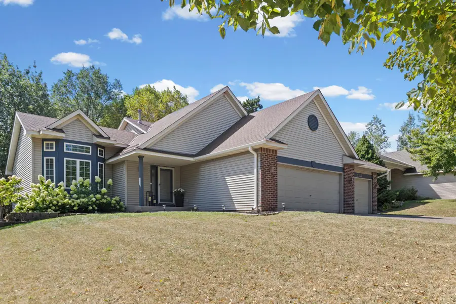 2244 Emerald Lane, Saint Paul, MN 55119 - #2