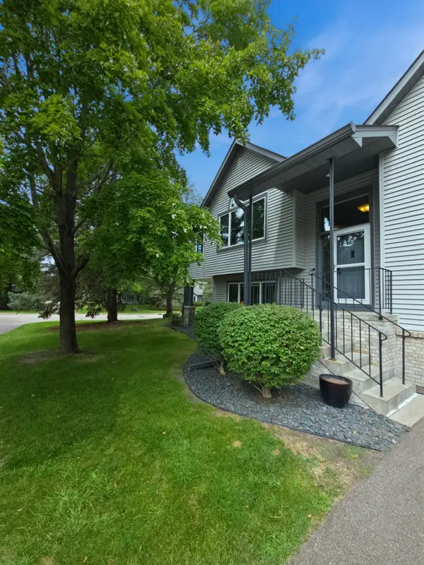 2552 Manitou Lane, White Bear Lake, MN 55110