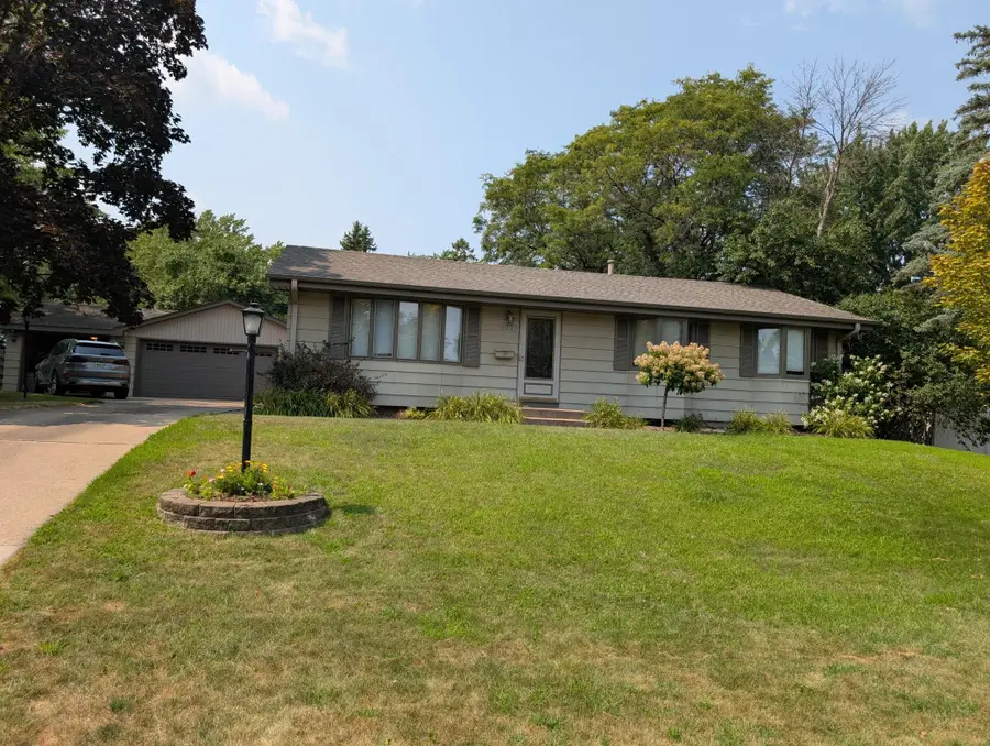 9073 Northwood Circle, New Hope, MN 55427 - #2