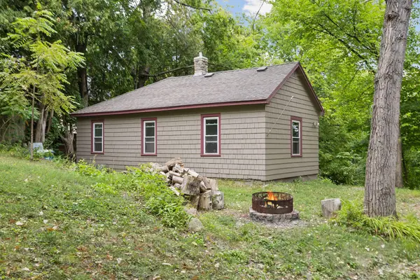 4519 & 4521 Manchester Road, Mound, MN 55364