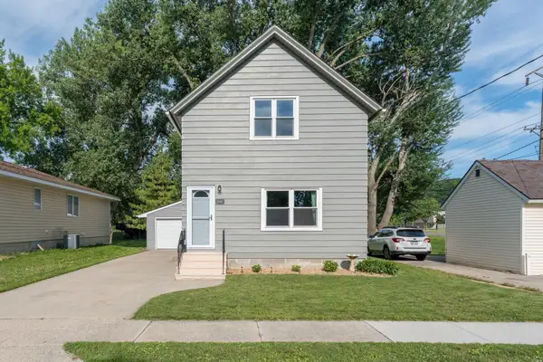 1041 Quincy Street, Mankato, MN 56003