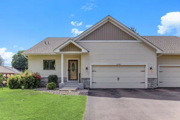 2061 Cardinal Glen, North Saint Paul, MN 55109