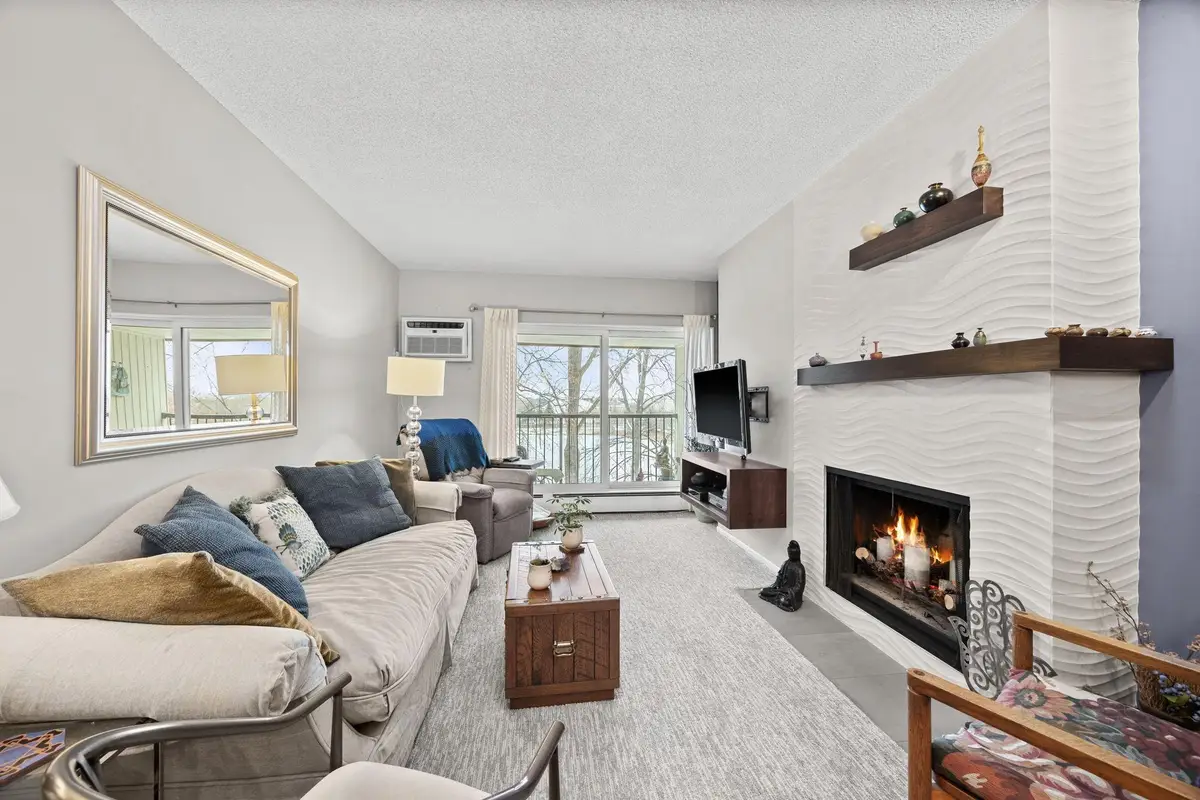4820 Park Commons Drive #319, Minneapolis, MN 55416 - #1