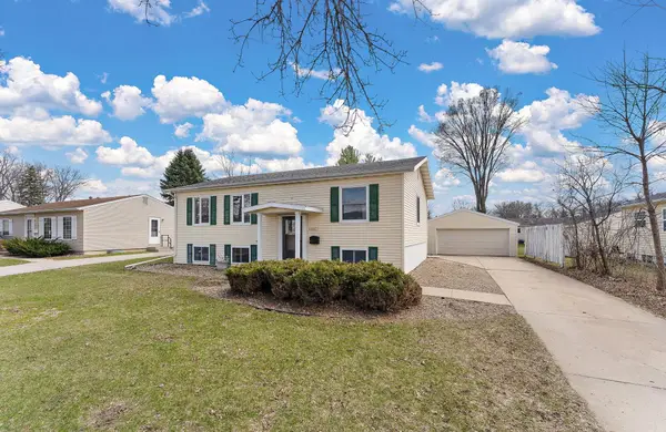 1866 38th Street Nw, Rochester, MN 55901