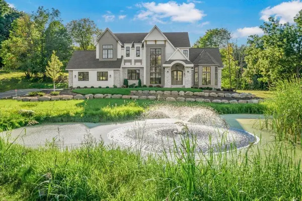 285 North Shore Drive, Minnetrista, MN 55364