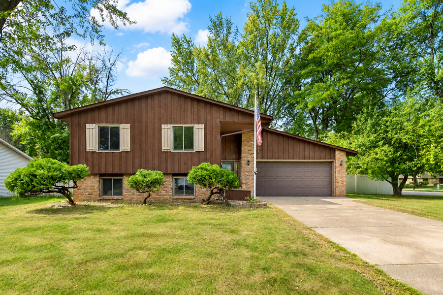7300 Illies Avenue S, Cottage Grove, MN 55016 - #2