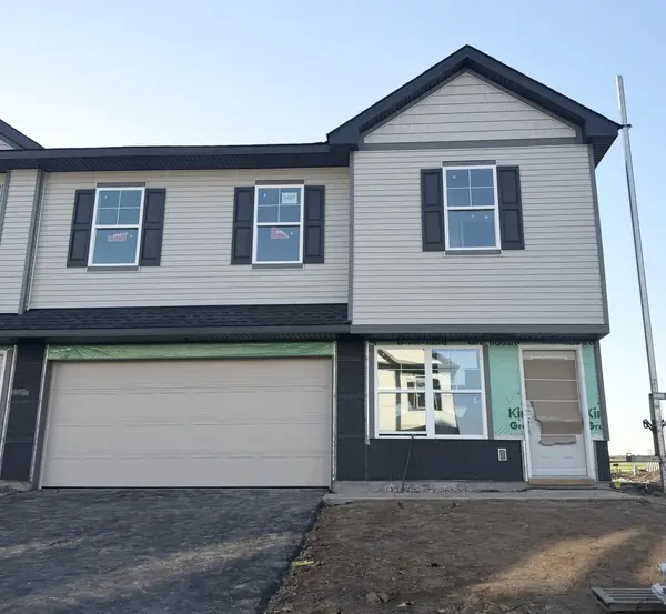 5431 Long Pointe Pass, Woodbury, MN 55129