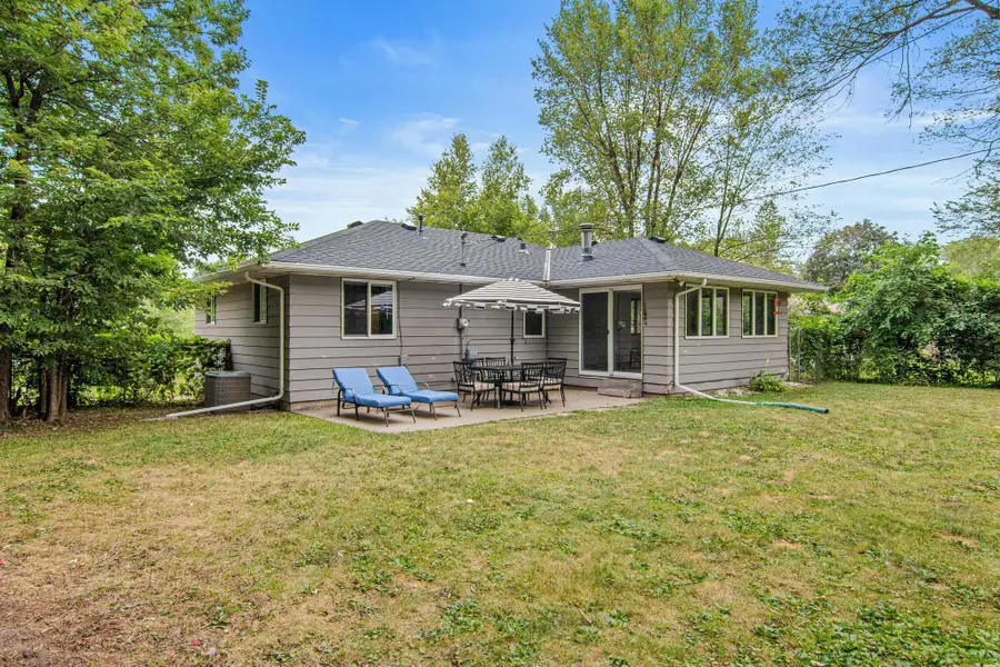 678 Eldridge Avenue W, Roseville, MN 55113 - #2