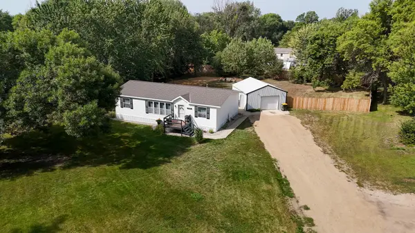 19394 63rd Street Ne, New London, MN 56273