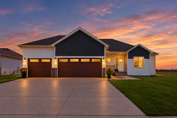 1504 75th Avenue S, Fargo, ND 58104