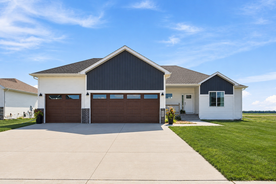 1504 75th Avenue S, Fargo, ND 58104 - #2