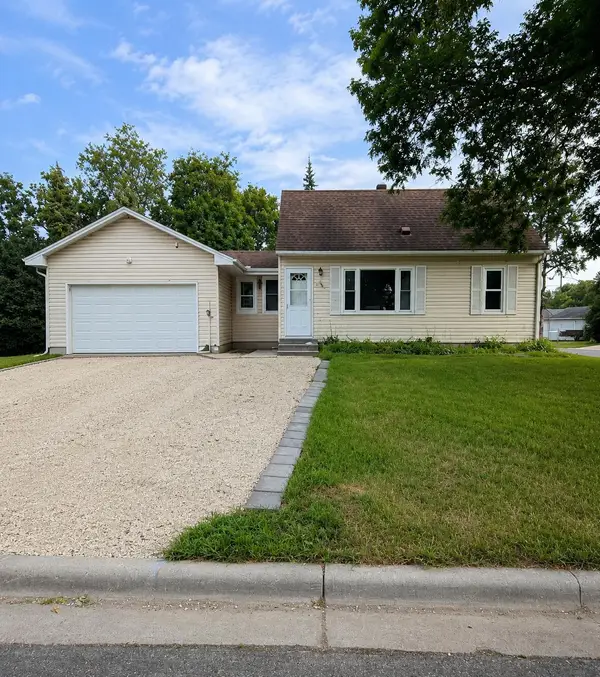 38 Circle Drive, Circle Pines, MN 55014