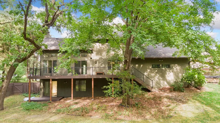3921 Woodview Court, Vadnais Heights, MN 55127 - #3