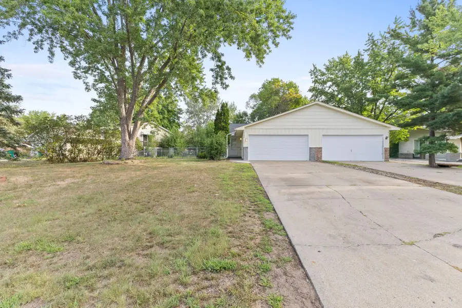 2163 109th Lane Nw, Coon Rapids, MN 55433 - #2