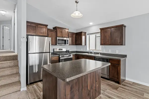 825 Highview Loop Se, Pine City, MN 55063