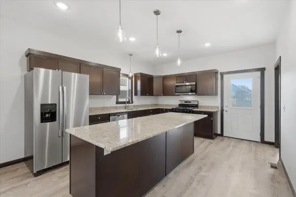 1785 Morning Glory Drive, River Falls, WI 54022